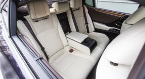 Lexus ES300 - local